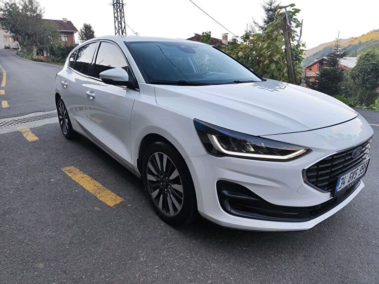 FORD FOCUS