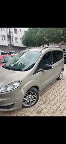 FORD TOURNEO COURIER