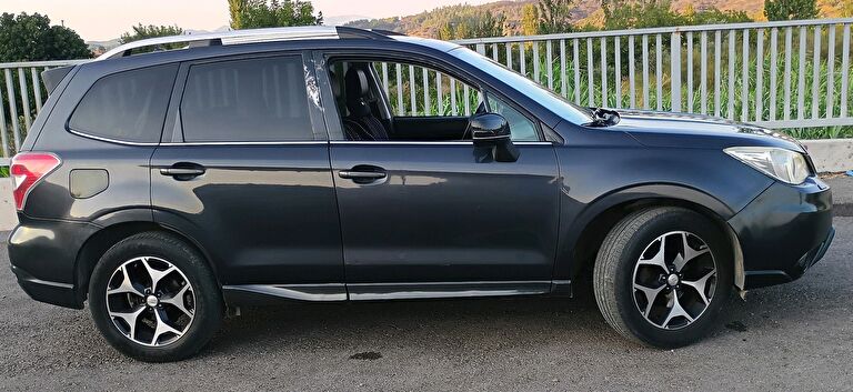 SUBARU FORESTER