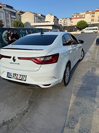 RENAULT MEGANE