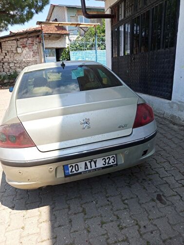 PEUGEOT 407