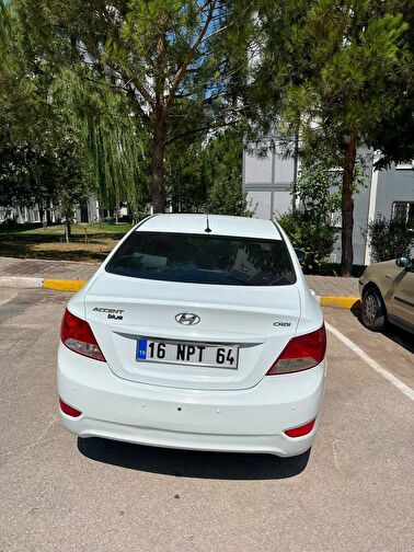 HYUNDAI ACCENT BLUE
