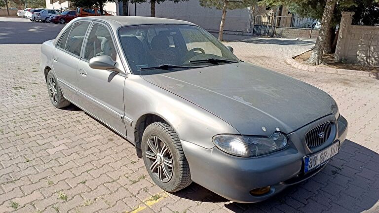 HYUNDAI SONATA