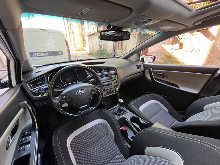 KIA CEED