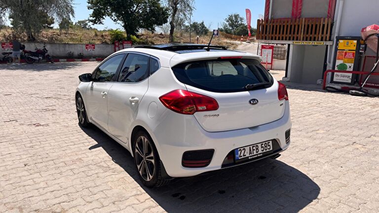 KIA CEED