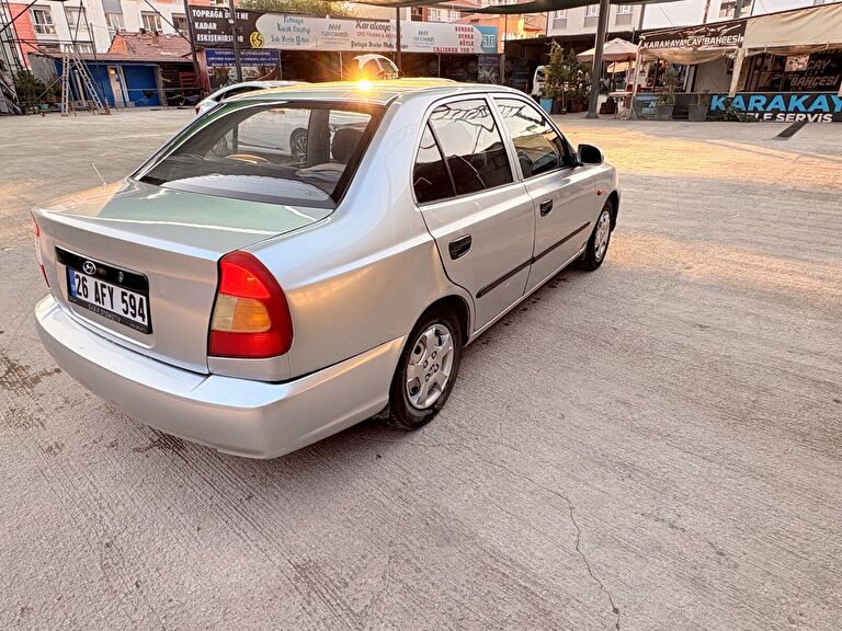 HYUNDAI ACCENT