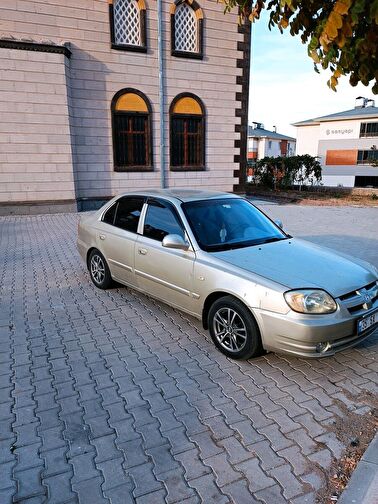 HYUNDAI ACCENT