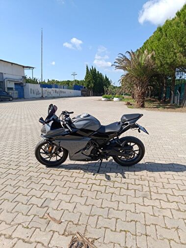 CFmoto 250SR