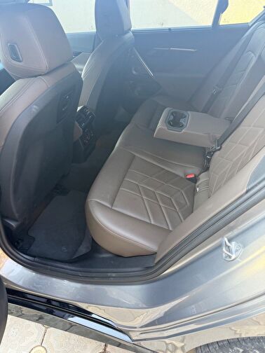 BMW I5
