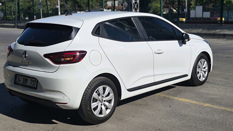 RENAULT CLIO