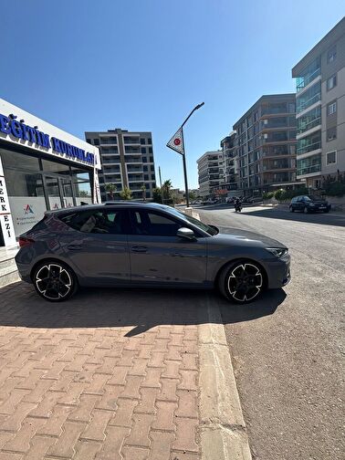 CUPRA LEON