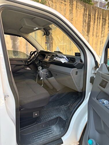VOLKSWAGEN TRANSPORTER