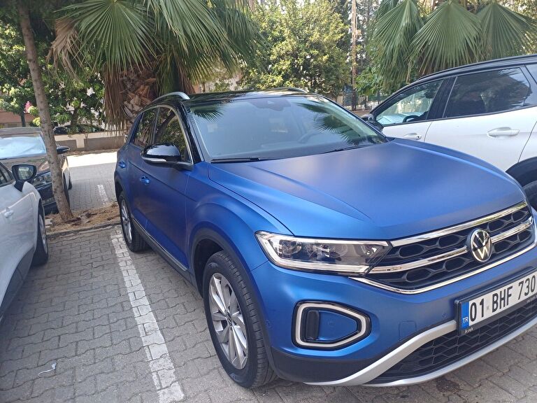 VOLKSWAGEN T-ROC