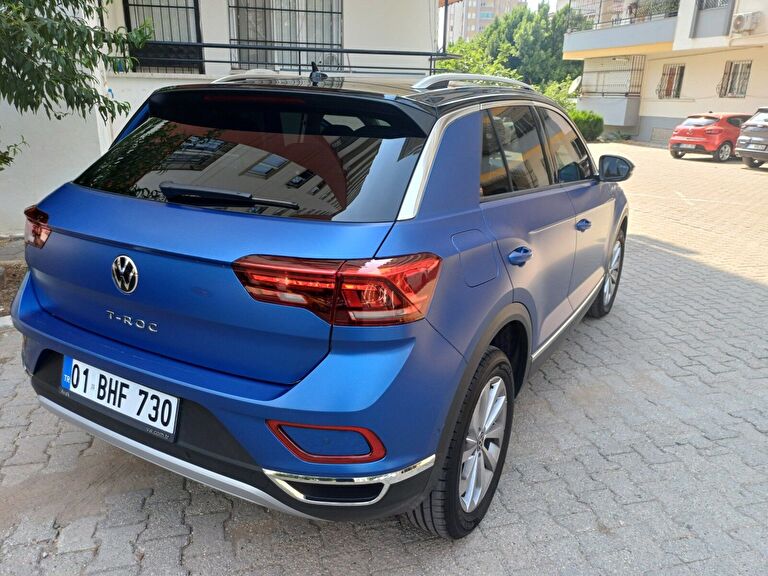 VOLKSWAGEN T-ROC