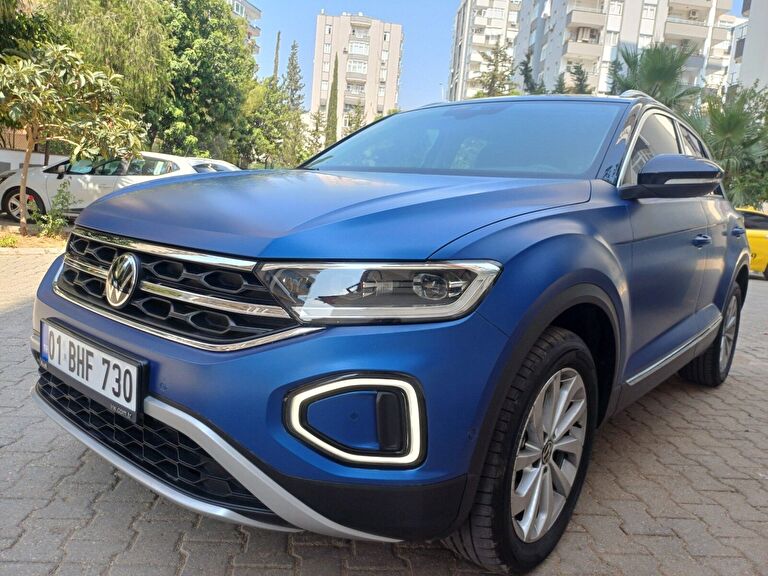 VOLKSWAGEN T-ROC