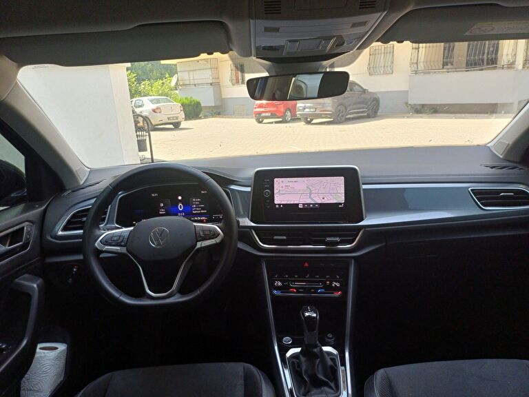 VOLKSWAGEN T-ROC