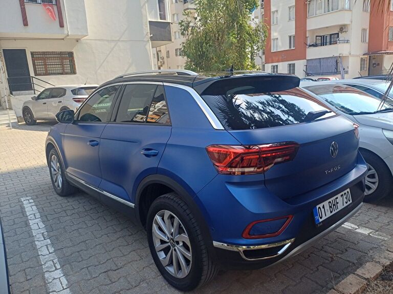 VOLKSWAGEN T-ROC
