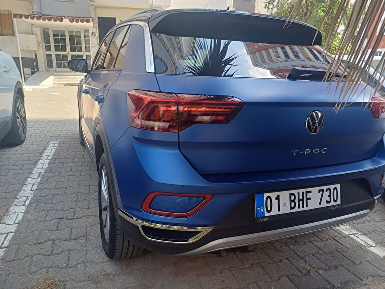 VOLKSWAGEN T-ROC