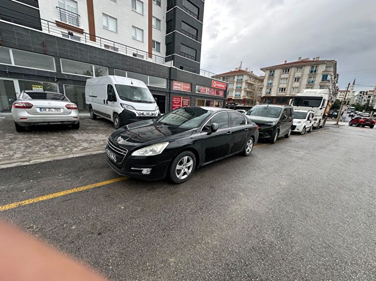PEUGEOT 508
