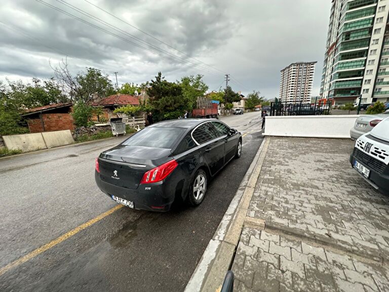 PEUGEOT 508