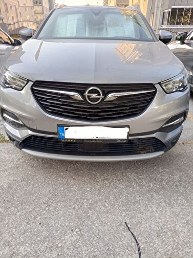 OPEL GRANDLAND X