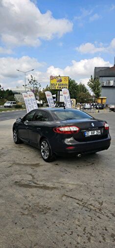 RENAULT FLUENCE