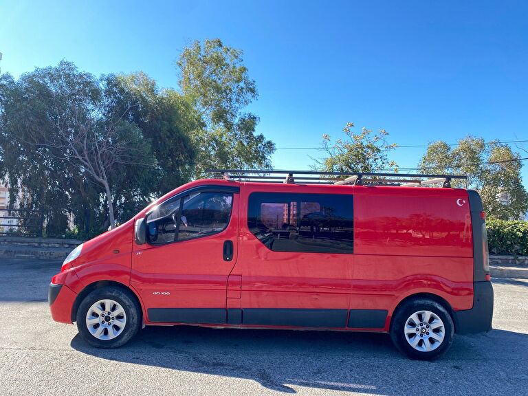 RENAULT TRAFIC