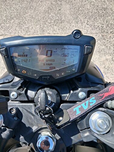 TVS Apache RTR 200