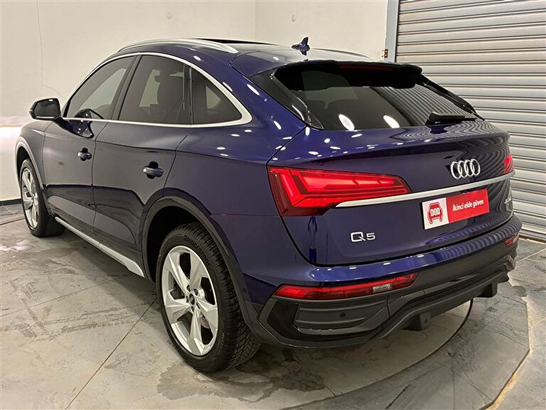 AUDI Q5 SPORTBACK
