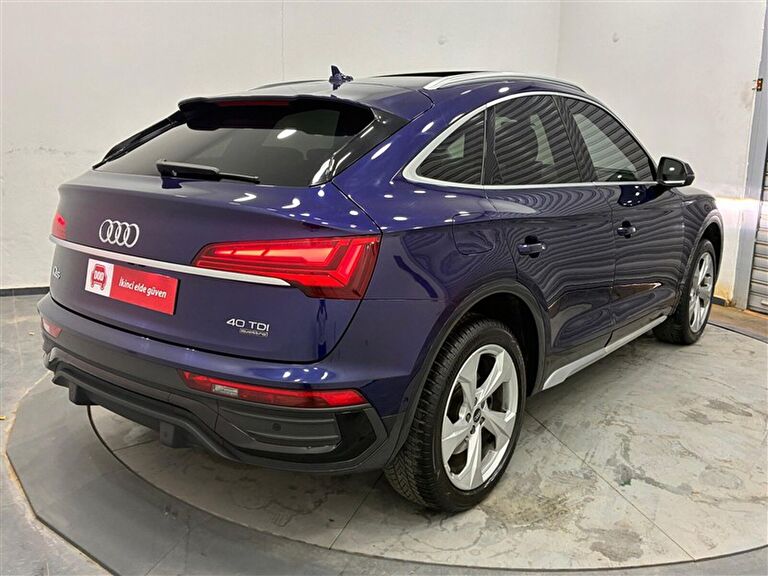 AUDI Q5 SPORTBACK
