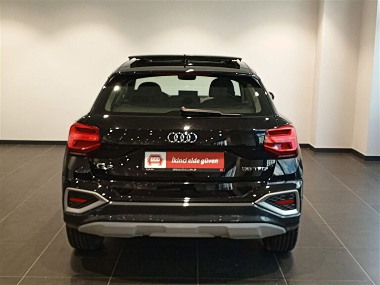 AUDI Q2