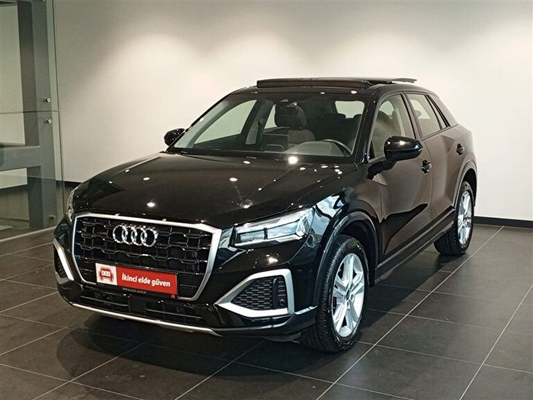 AUDI Q2