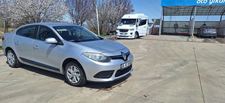 RENAULT FLUENCE