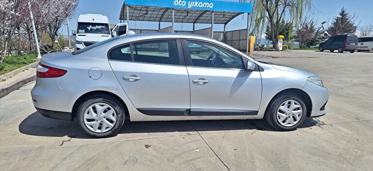 RENAULT FLUENCE