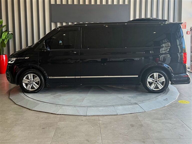 VOLKSWAGEN CARAVELLE