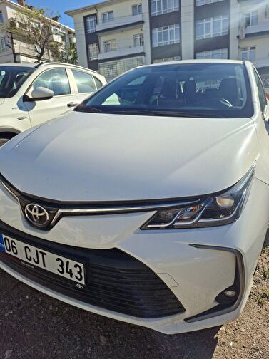 TOYOTA COROLLA
