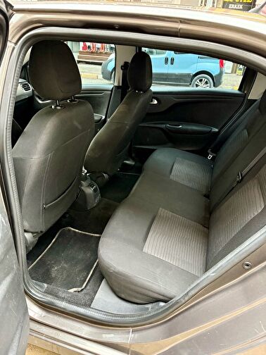 PEUGEOT 301