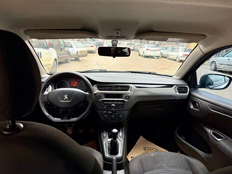 PEUGEOT 301