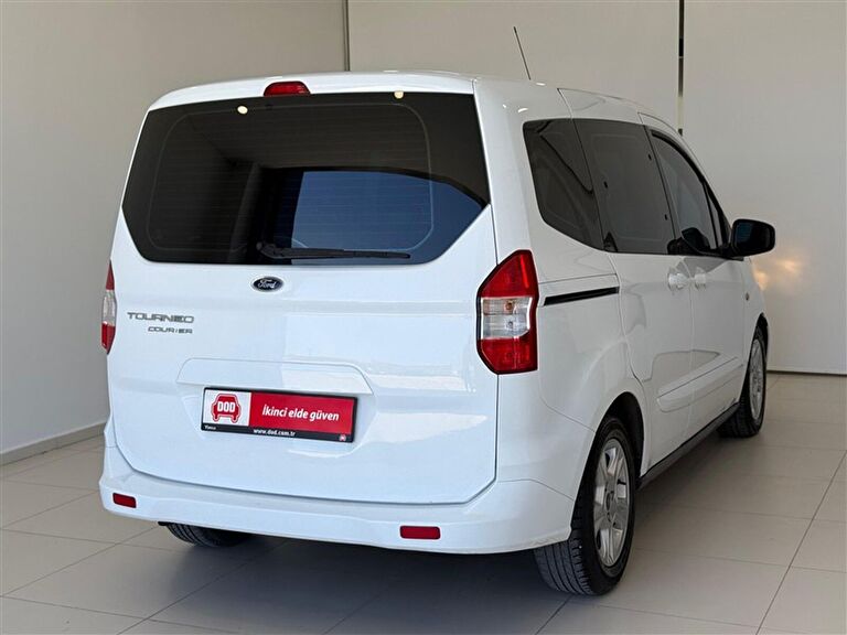 FORD TOURNEO COURIER