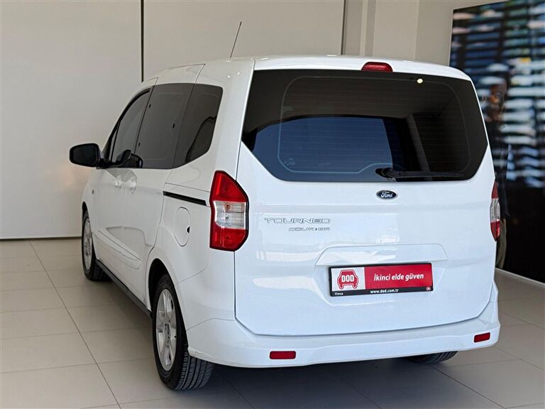 FORD TOURNEO COURIER