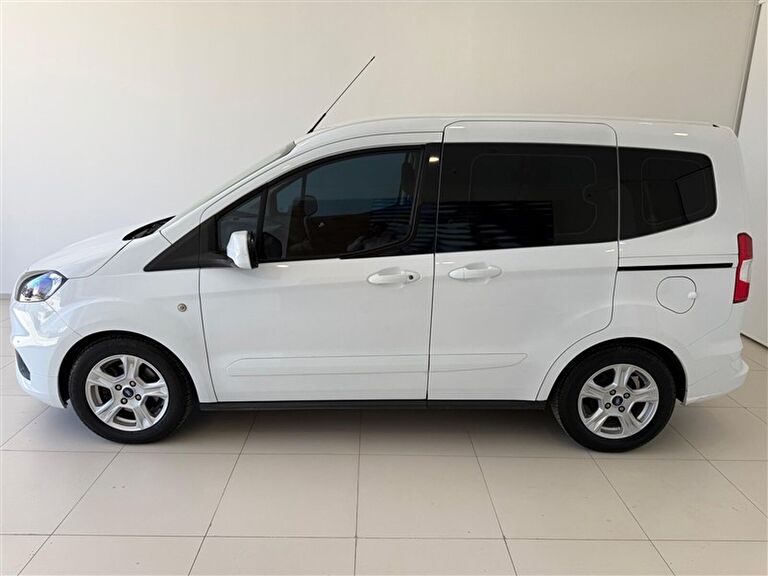 FORD TOURNEO COURIER
