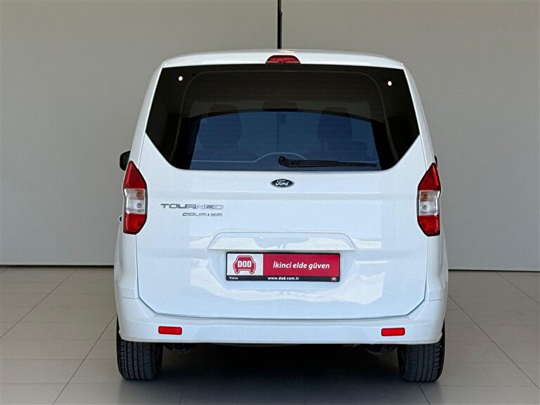 FORD TOURNEO COURIER