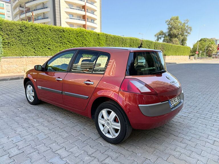RENAULT MEGANE
