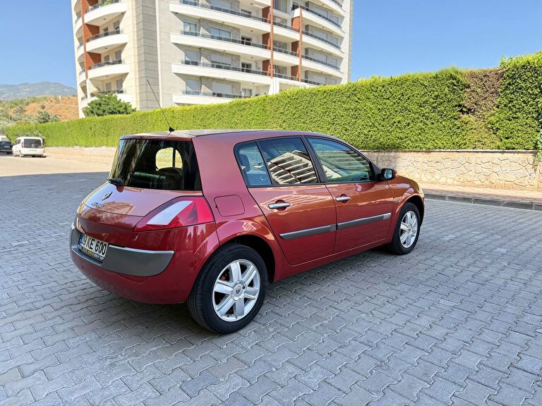 RENAULT MEGANE