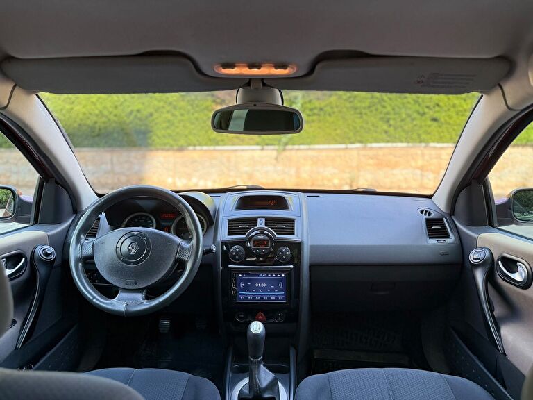 RENAULT MEGANE