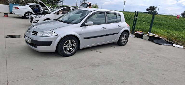 RENAULT MEGANE