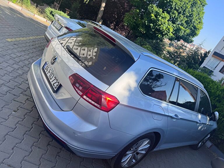 VOLKSWAGEN PASSAT VARIANT