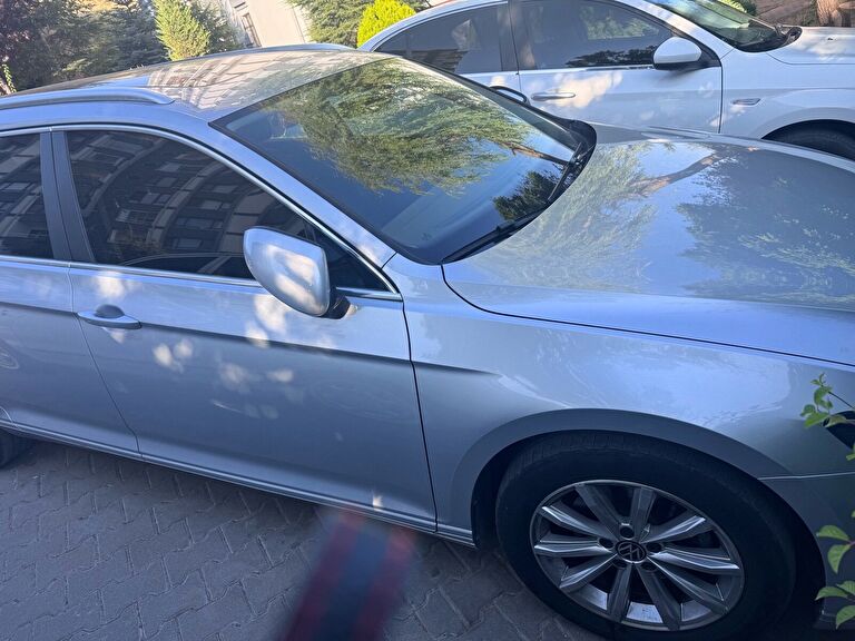 VOLKSWAGEN PASSAT VARIANT