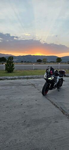 CFmoto 250SR