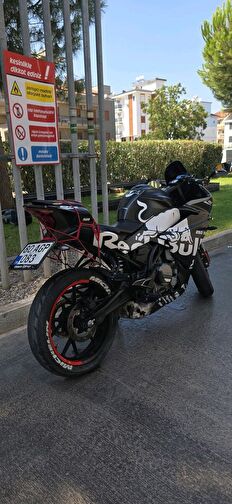 CFmoto 250SR
